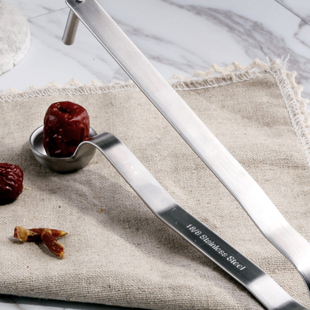 Kitchen Gadgets And Tools - 1個入り、頑丈なフルーツコアリムーバー。デーツ、チェリー、プラム、アプリコットなどの果物の芯をきれいに取り除くことができます。人間工学に基づいたグリップで、使いやすく、キッチンで役立つ便利な道具です。