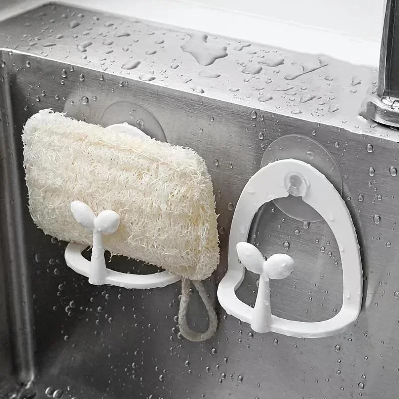 Kitchen Gadgets Needed - 2個入り多機能キッチンシンクオーガナイザー、吸盤付きスポンジホルダー、たわし収納ラックフック、家庭用品