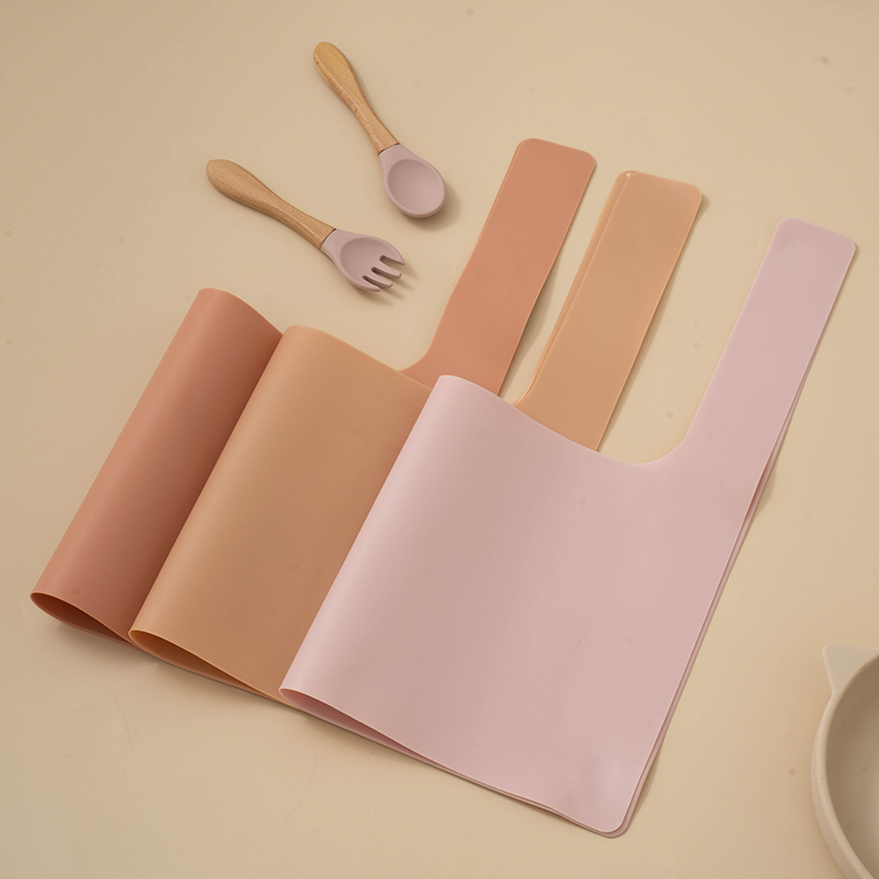 防水ベビーシリコーンプレースマットハイチェア用幼児食器キッチ - Kitchen Gadgets Modern のレビューと価格